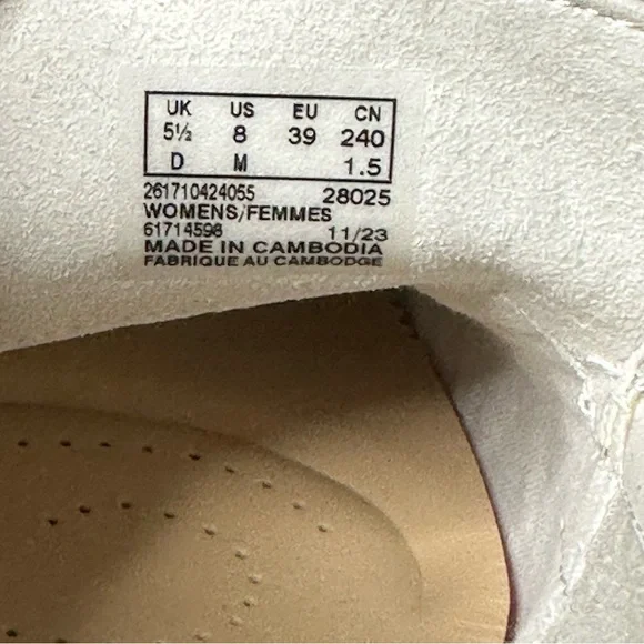 Clarks Leather Sarafyna Iris Comfort Loafers in Cream - Picture 6 of 9